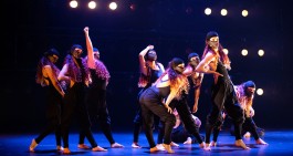 Movimentos, Bühnenbild, Stage set, Tanz, Dance, blaues Licht