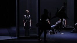 Movimentos, Bühnenbild, Stage set, Tanz, Dance, Kuben die leuchten, Licht und Schatten 