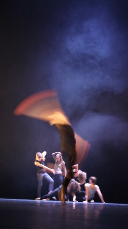 Movimentos, Bühnenbild, Stage set, Tanz, Dance, Kuben die leuchten, Licht und Schatten 