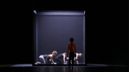 Movimentos, Bühnenbild, Stage set, Tanz, Dance, Kuben die leuchten, Licht und Schatten 