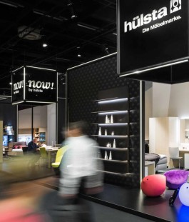 hülst, Messedesign, IMM Möbelmesse, Salone del mobile, Mailand, Lichtlinien bilden Räume 