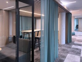 Meeting, Holzbügel, Telefonbox, Arbeiten